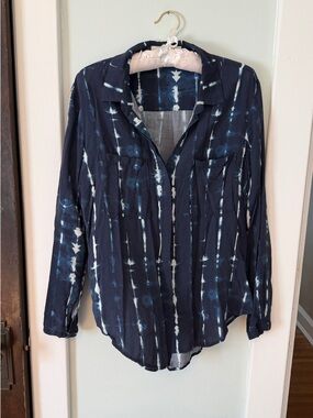 Cloth & Stone/Anthropologie Women's Navy Tie-Dye Long Sleeve Button Front Shirt